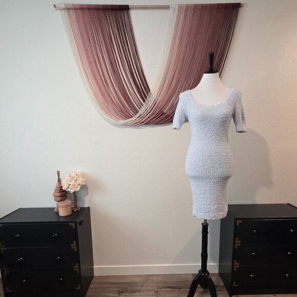 NWT Meshki Maria Popcorn Short Sleeve Mini Dress Sz S - Picture 1 of 4